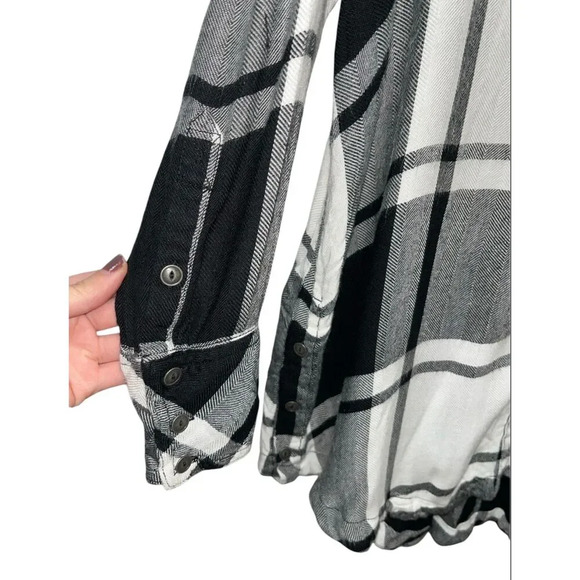 Free People Black White Plaid Rainy Day Oversized Tunic Top Size XS Button Down - Picture 9 of 11